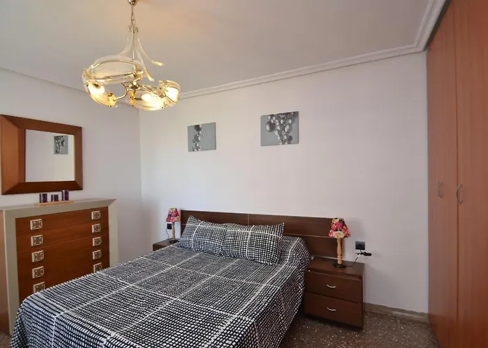 Lejlighed Salourhin By Interhome